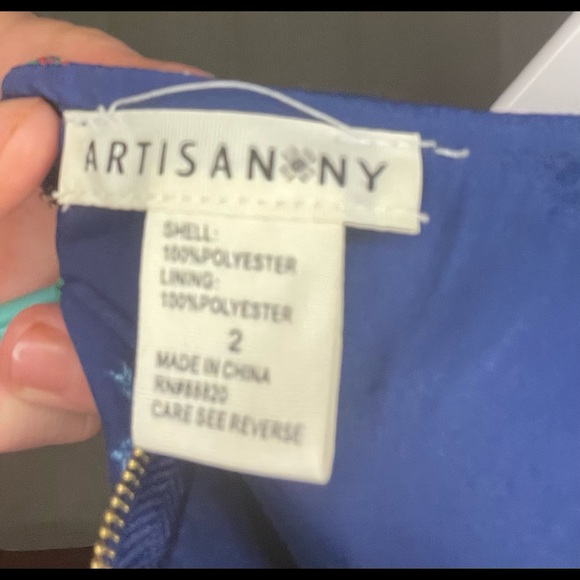 ENC Beautiful, Colorful Dress, Royal Blue Background, Lightweight, Bra Friendly - Picture 3 of 12